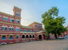 Kothi-building