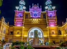 nyaymandir-illuminated